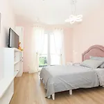 29 Valamar Villa *
