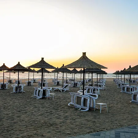 29 Valamar Villa *